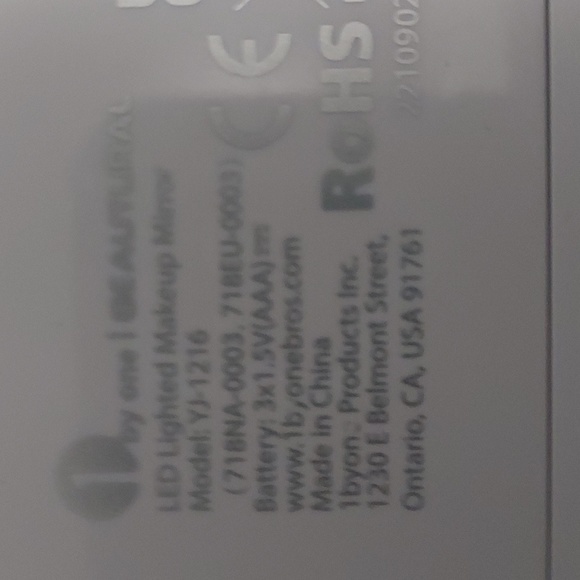 Makeup Mirror - Picture 6 of 6